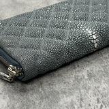 スティングレイの高級長財布