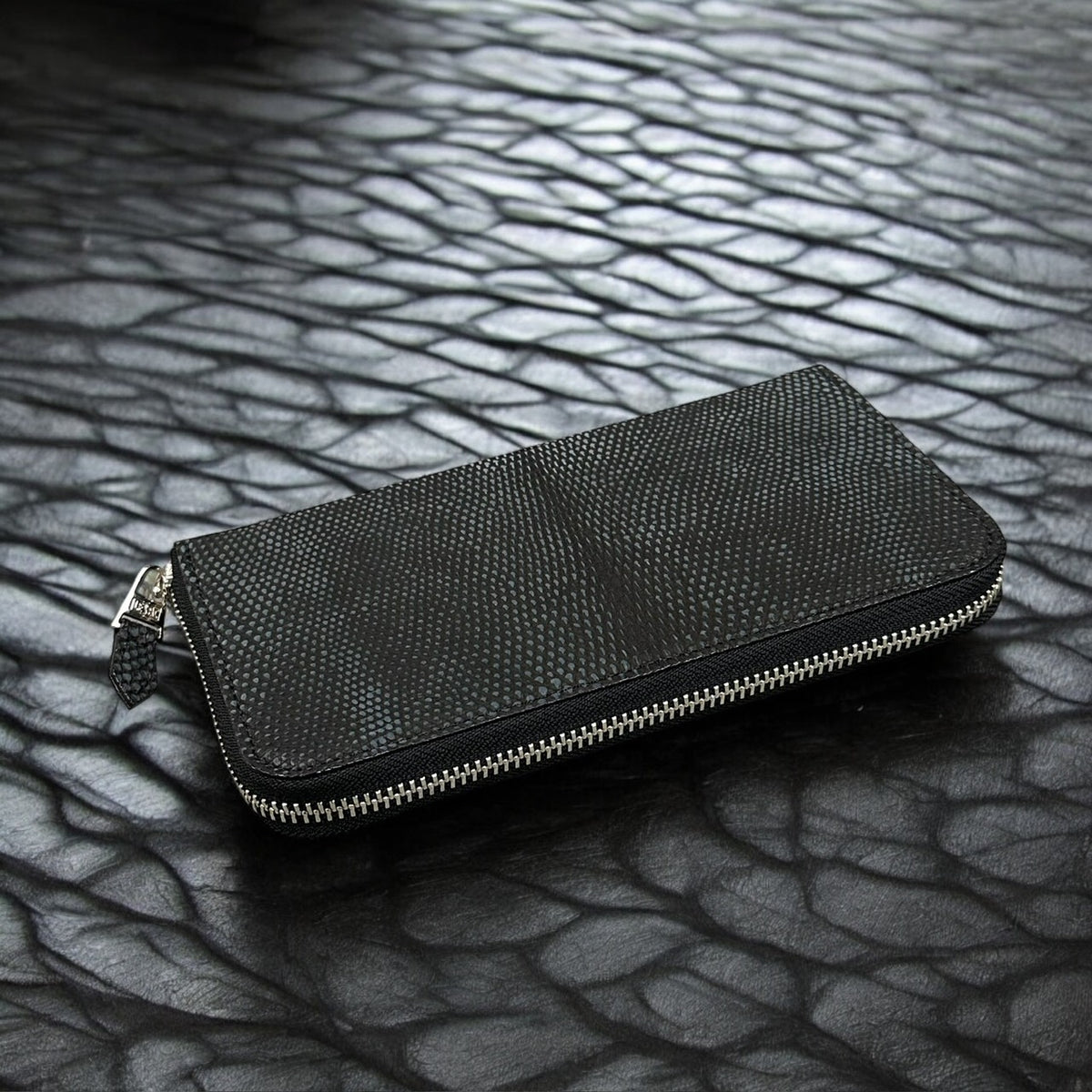 リザード(吟スリ) 長財布 8212 - CHARCOAL/チャコールグレー 炭色 – Le'sac