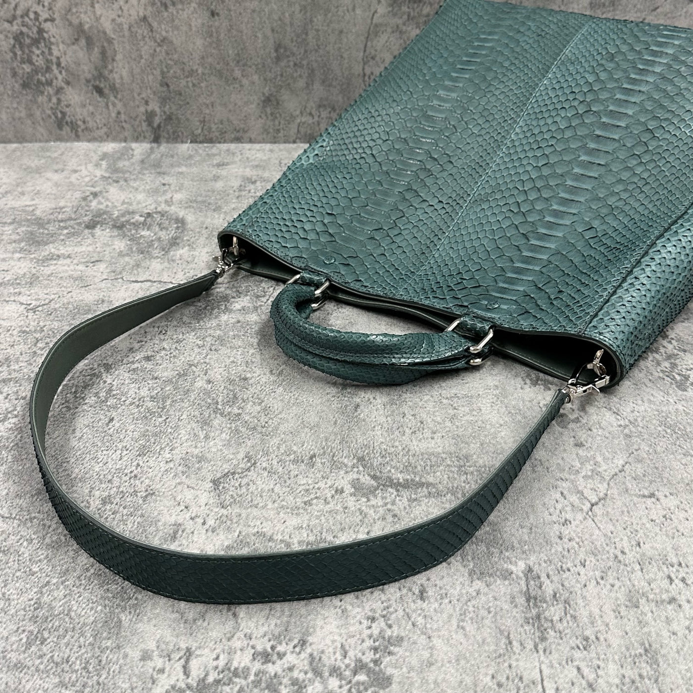 パイソン トートバッグ 蛇革 本革 緑色 グリーン TAOTH – Le