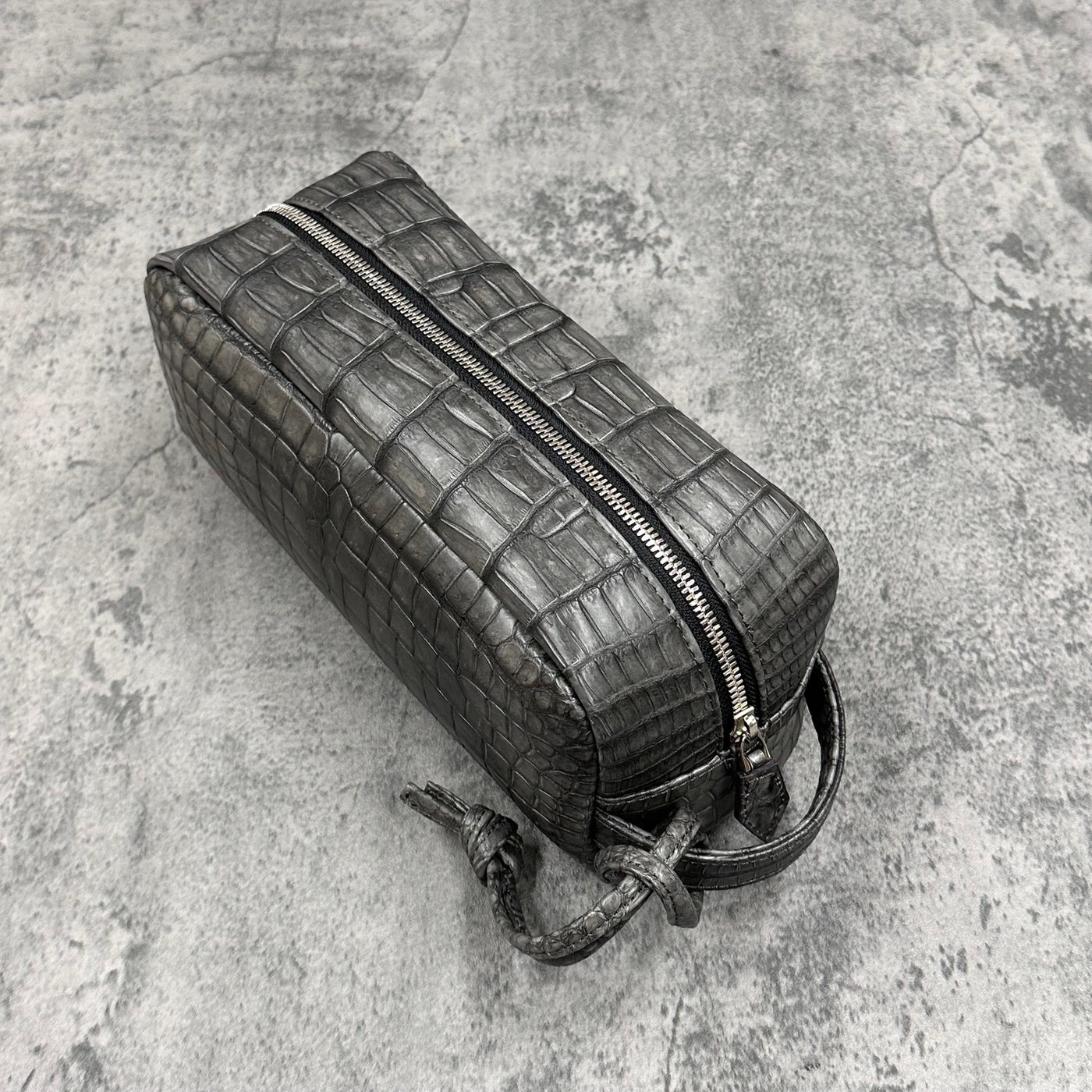 クロコダイル セカンドバッグ クラッチバッグ WAGNER - 墨染め 生産