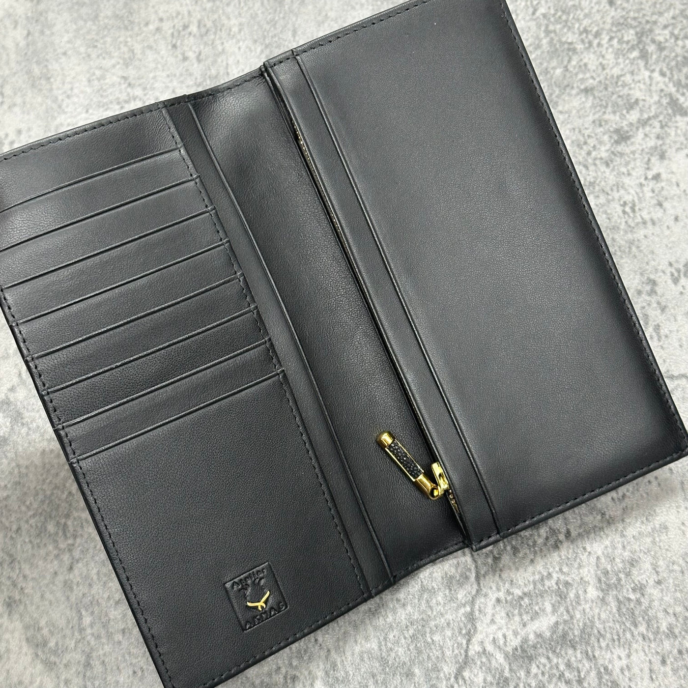スティングレイ 長財布 エイ革 ガルーシャ 本革 黒 ブラック 品番WP