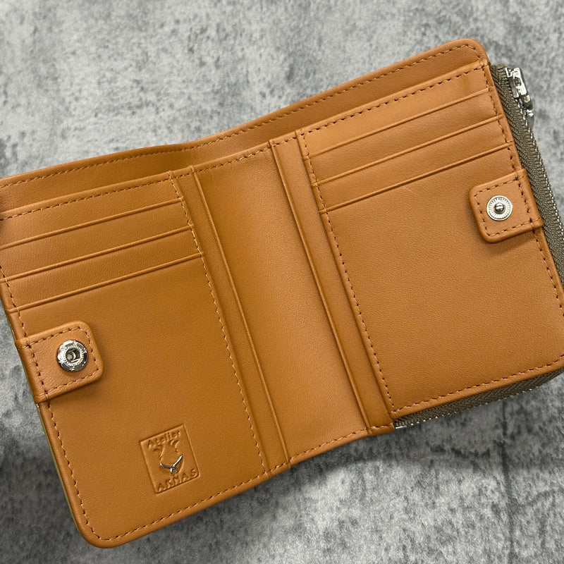 スティングレイ コンパクト財布 エイ革 ガルーシャ 本革 ベージュ 品番