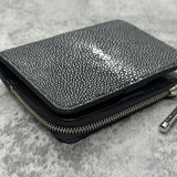 エイ革を使用したコンパクトウォレット