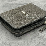 スティングレイのコンパクト財布