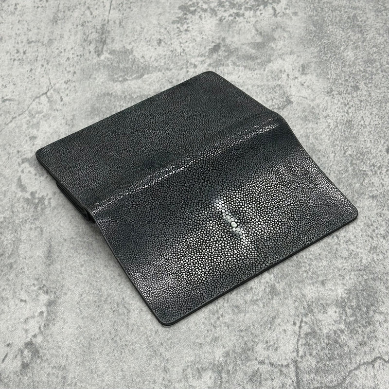 【未使用◦タグ付き✨】スティングレイ 長財布 フラップ エイ革 ガルーシャ 黒 スティングレイ 長財布 エイ革 ガルーシャ 本革 黒 ブラック 品番WP