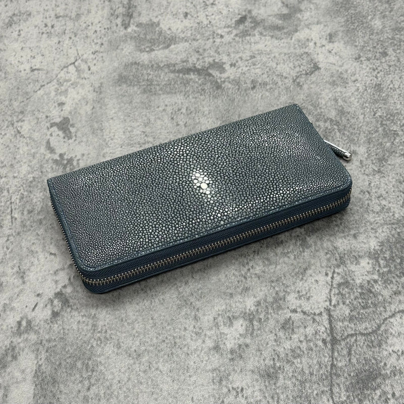 レザー ダブルファスナー長財布 スティングレイ シルバー スティングレイ 長財布 ラウンドファスナー エイ革 ガルーシャ 本革