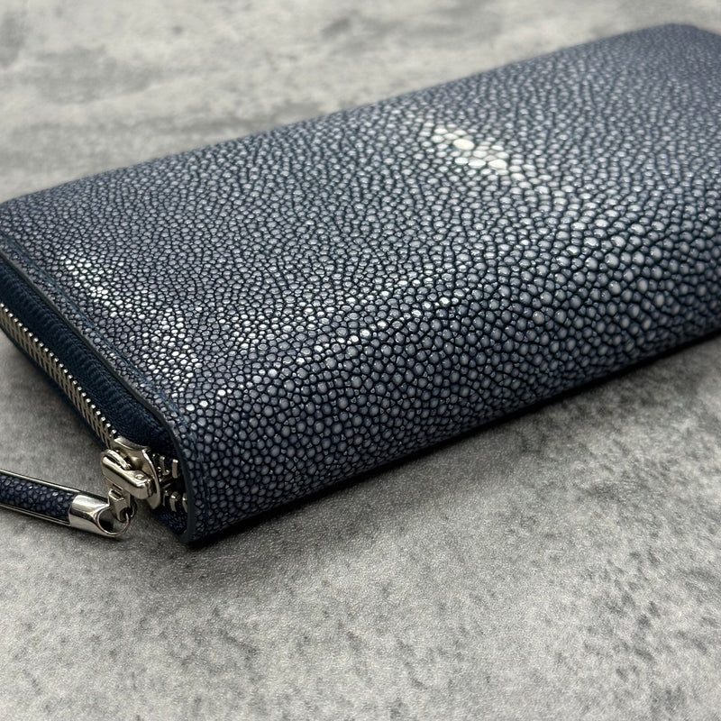 スティングレイ 長財布 ラウンドファスナー エイ革 ガルーシャ 本革 紺