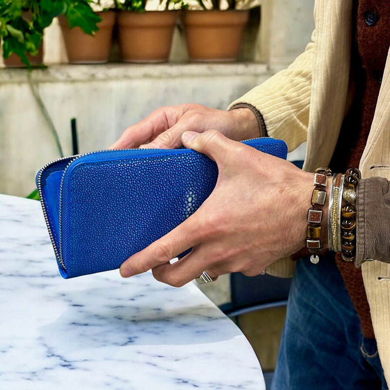 スティングレイ 長財布 ラウンドファスナー エイ革 ガルーシャ 本革