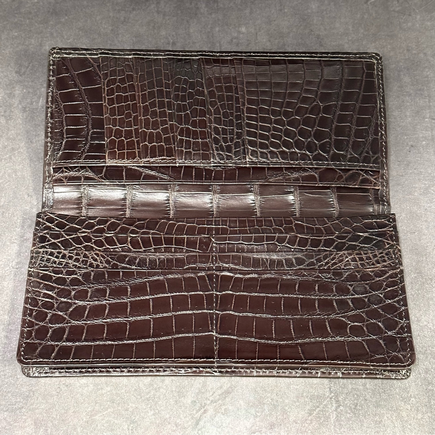 クロコダイル 長財布 純札束入れ ワニ革 本革 茶色 チョコ 品番8118